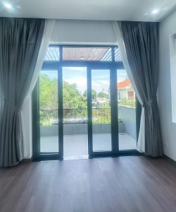 rem cua biet thu 01 1