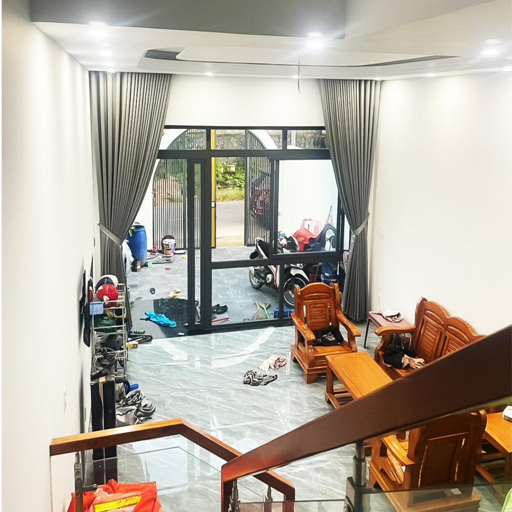 rem cua long thanh rem nha pho 240923 3