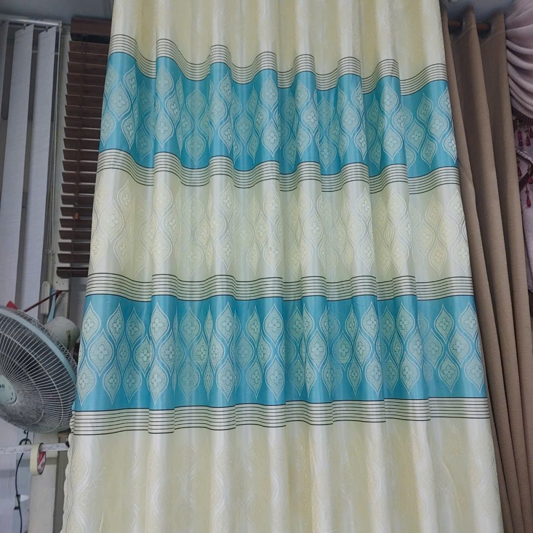 Rèm Vải Nhẹ Nhàng Màu Xanh Ngọc và Màu Kem Có Hoa Văn