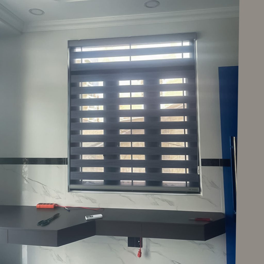 Lắp Đặt Rèm Cầu Vồng Giá Rẻ Tại Gò Vấp 4 Lắp Đặt Rèm Cầu Vồng Giá Rẻ Tại Gò Vấp