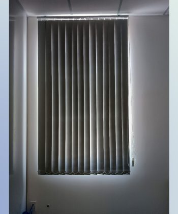 Rèm lá dọc phòng khám 241129. 33 rem la o long thanh 1