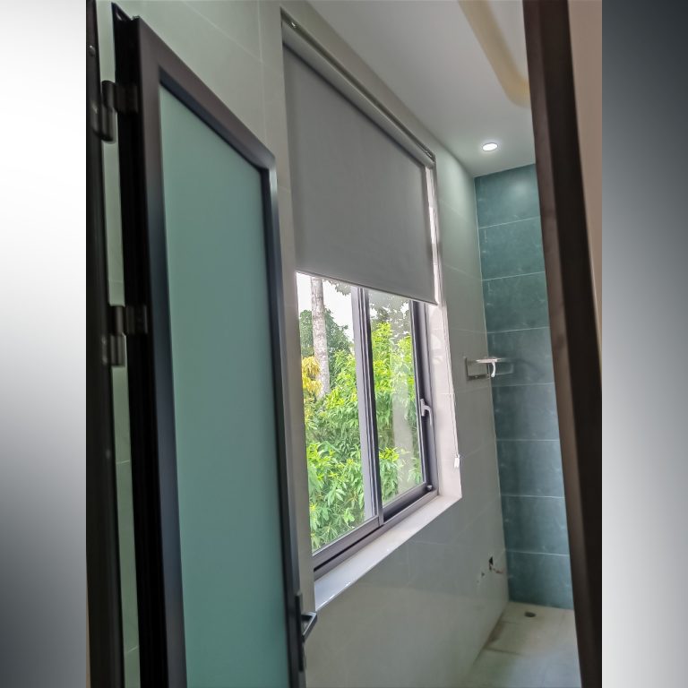 Rèm cuốn lưới nhà phố 241202. - Ảnh 11