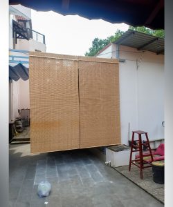 Rèm tăm tre 241202 ngoài trời.