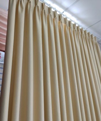 Rèm vải màu vàng họa tiêt nổi 241214. 30 z6129245192090 eb013bc6cbe1ee6137218fd7695d383a