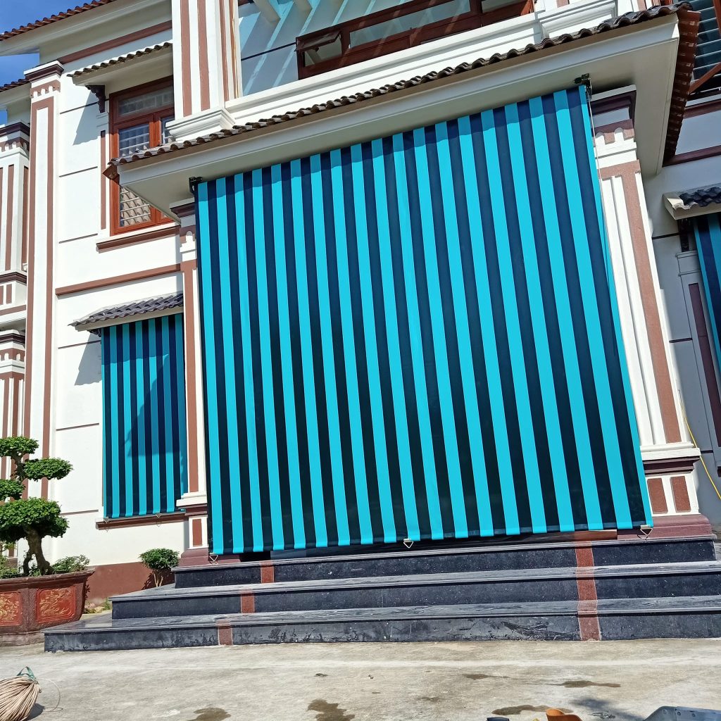 BẠT CUỐN CHE NẮNG MƯA 80 Bạt cuốn che nắng mưa