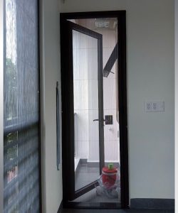 Cửa chống côn trùng ở Long Thành 250616 12 cua luoi chong con trung cho cua ra vao ban cong 2