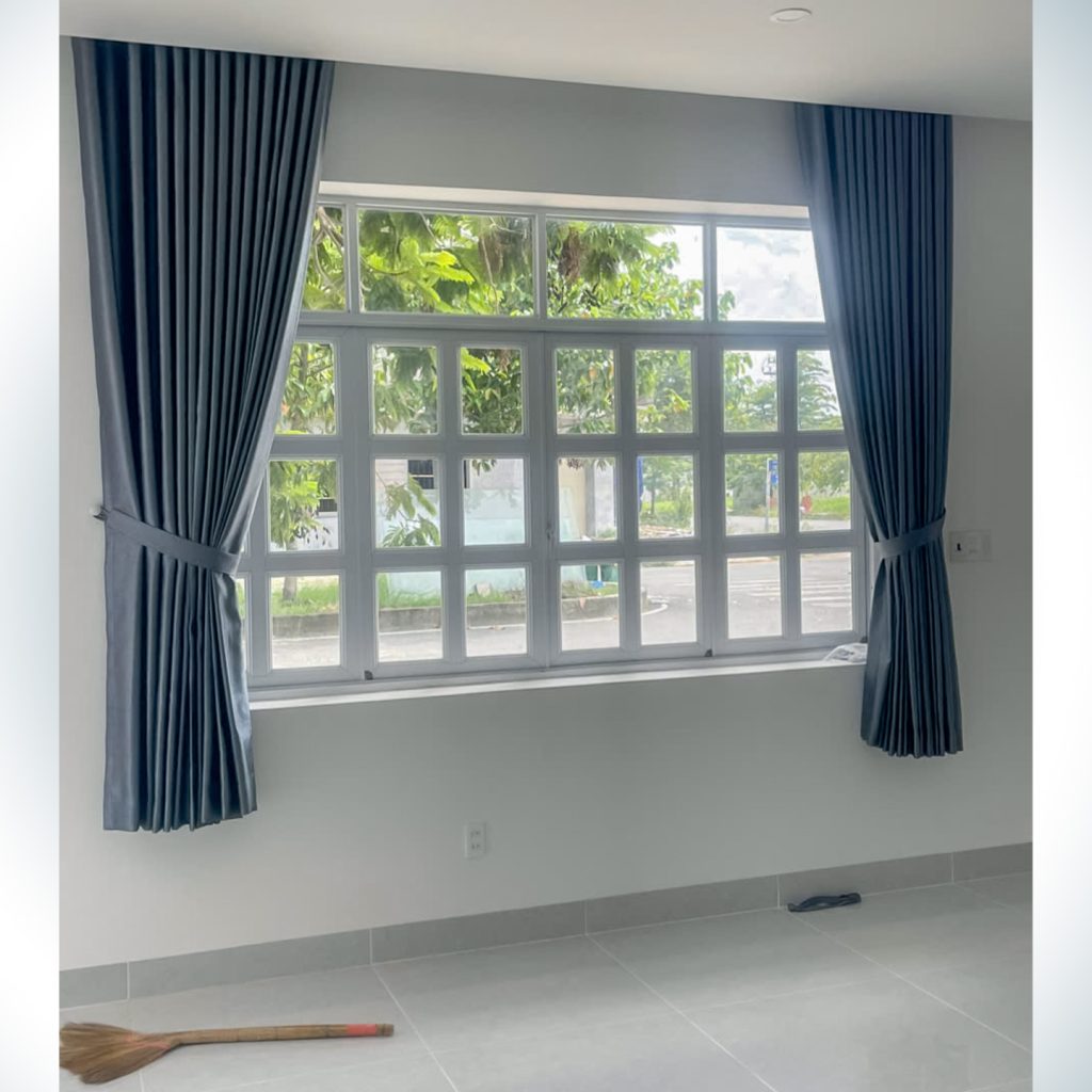 Rèm vải một lớp tối giản rem vai cua so lon phong khach