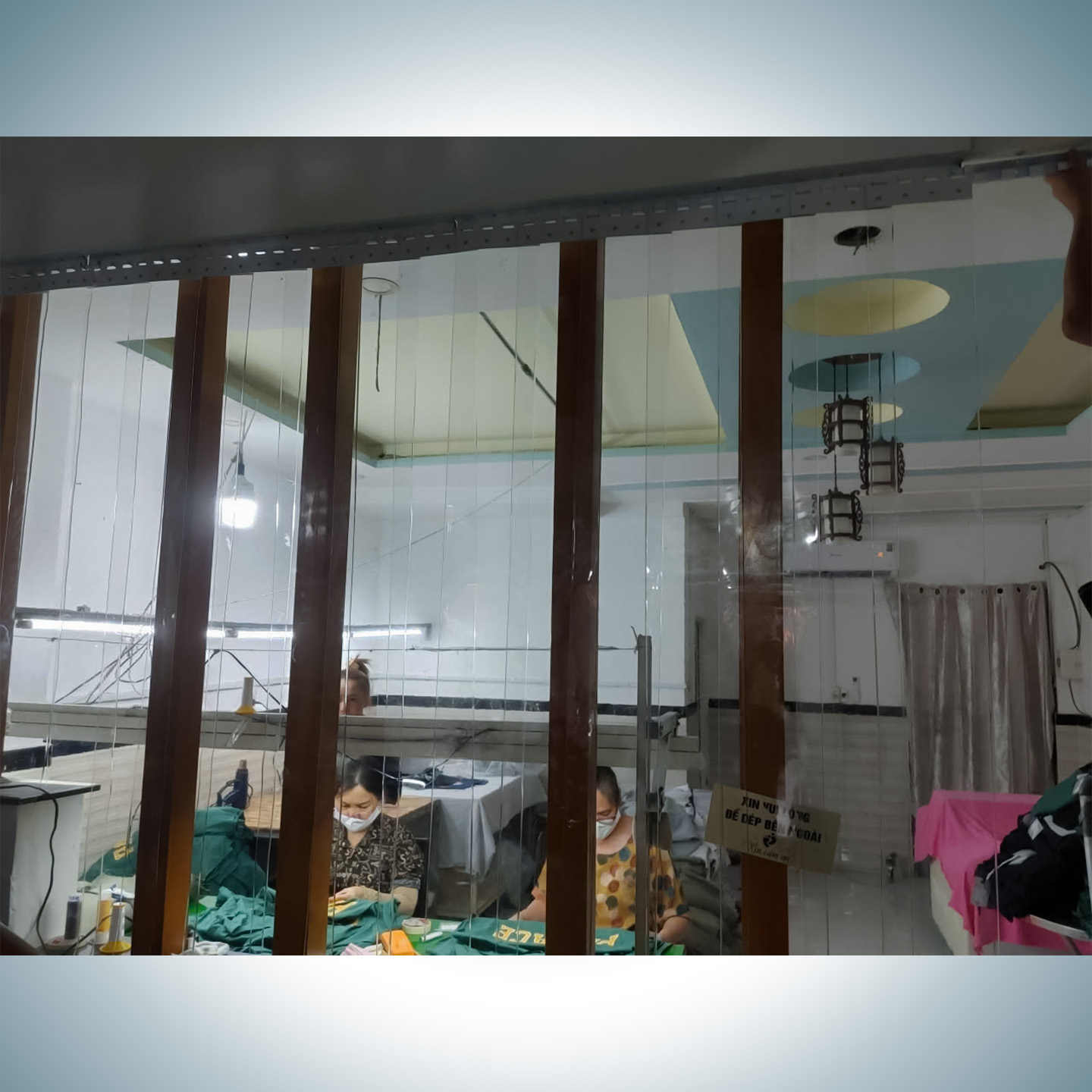 Lắp đặt rèm pvc ngăn lạnh điều hòa uy tín chất lượng HCM, Gò Vấp, Quận 12 3 Lắp đặt rèm pvc ngăn lạnh điều hòa uy tín chất lượng HCM, Gò Vấp, Quận 12 - Ảnh 2