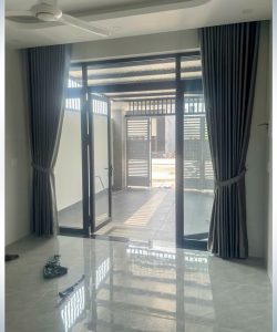 Lắp Đặt Rèm Vải Gò Vấp Trọn Gói, Giá Rẻ - Rèm Thiên Kim 8 rem cua vai xam phong khach am tran