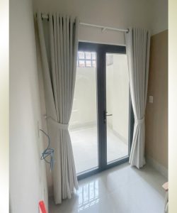 Lắp Đặt Rèm Cửa Phan Văn Trị Gò Vấp Tp.HCM | Uy Tín, Giá Rẻ | Rèm cửa Nhà Phố 10 rem vai cua ra vao