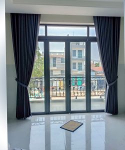 Thi Công Lắp Đặt Rèm Nhà Phố Đường Nguyễn Văn Quá Quận 12 Trọn Gói 11 rem vai xam hoa tiet noi cua lop phong ngu lau 1